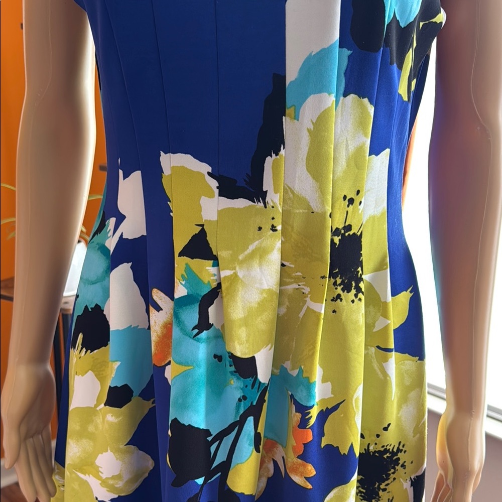 Vince Camuto Sleeveless Fit and Flare Dress (with Pockets!) - Picture 4 of 7